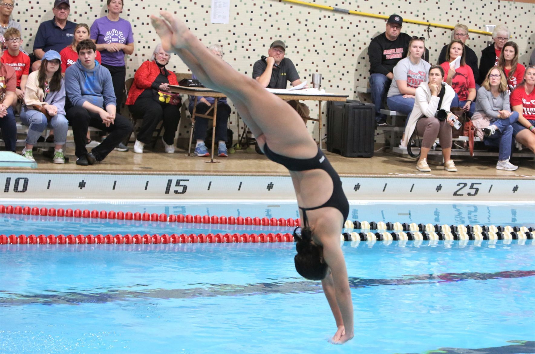 Mason City girls swimming vs Ames - diving - Monarch